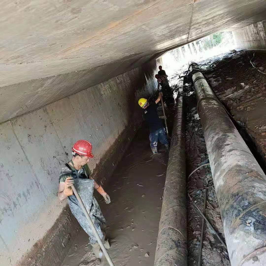 五湖渔场工业管道清淤